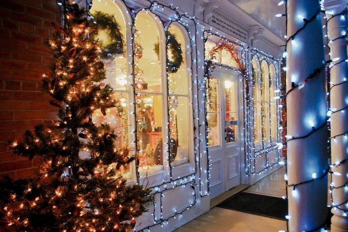 How to decorate a storefront window for christmas